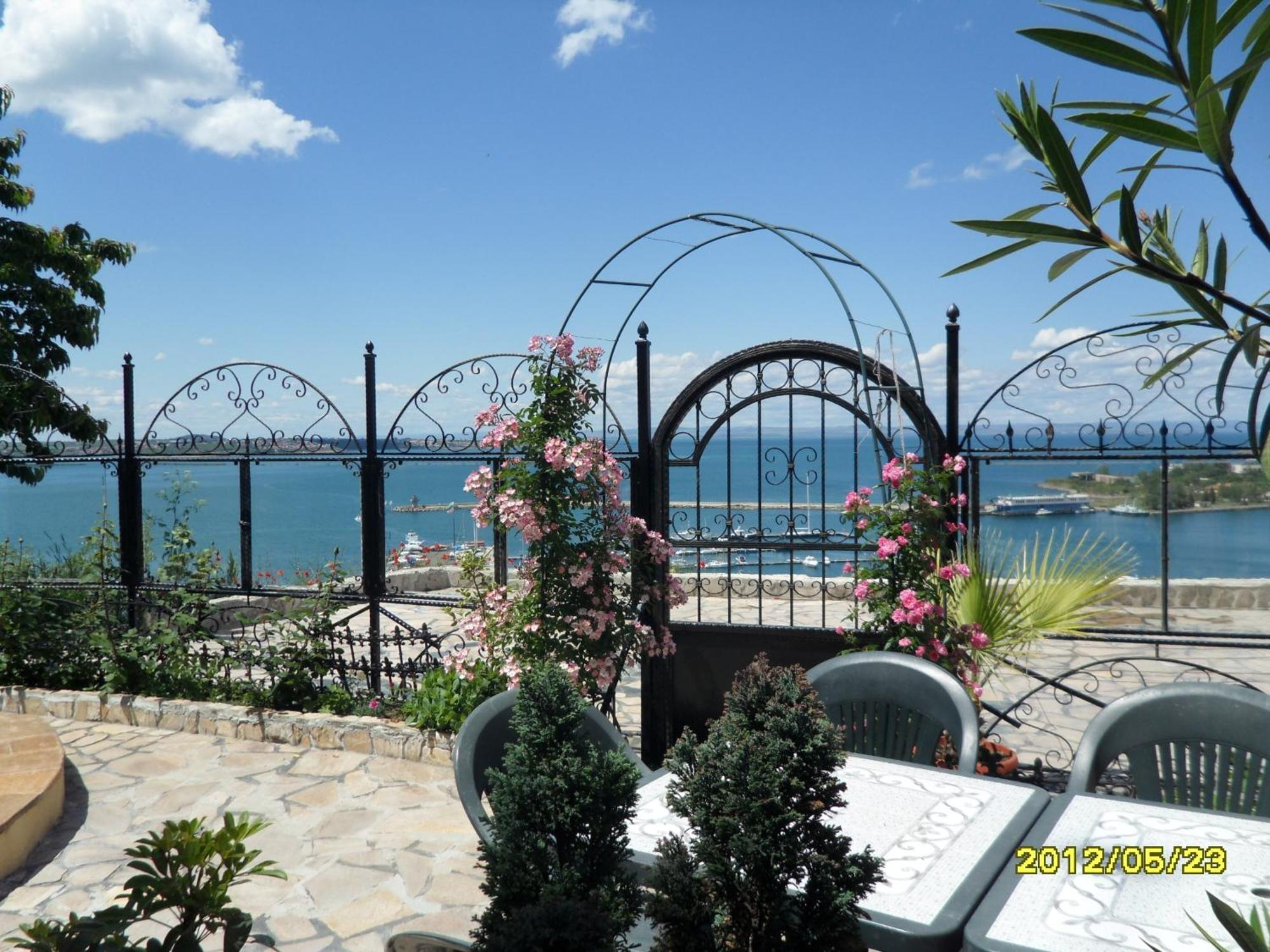 Guest House Hetodon Sozopol Exterior photo