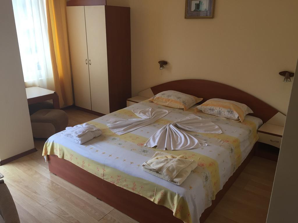 Guest House Hetodon Sozopol Exterior photo