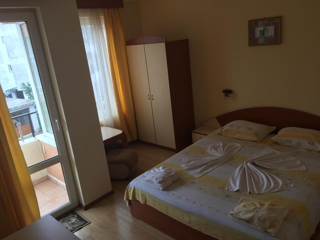 Guest House Hetodon Sozopol Exterior photo